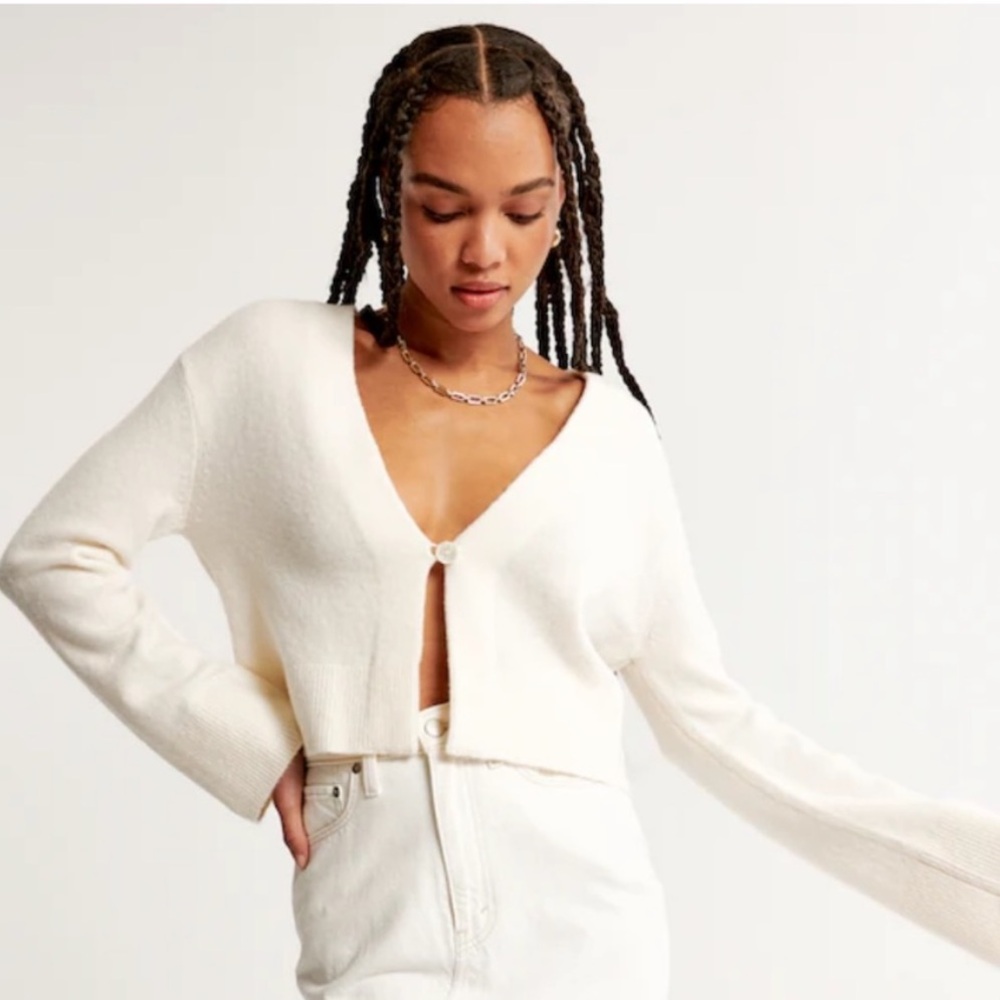 NWT Abercrombie one button cardigan